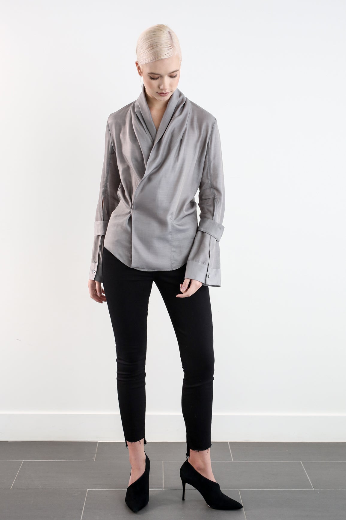 ALYSTER BLOUSE - GRAPHITE