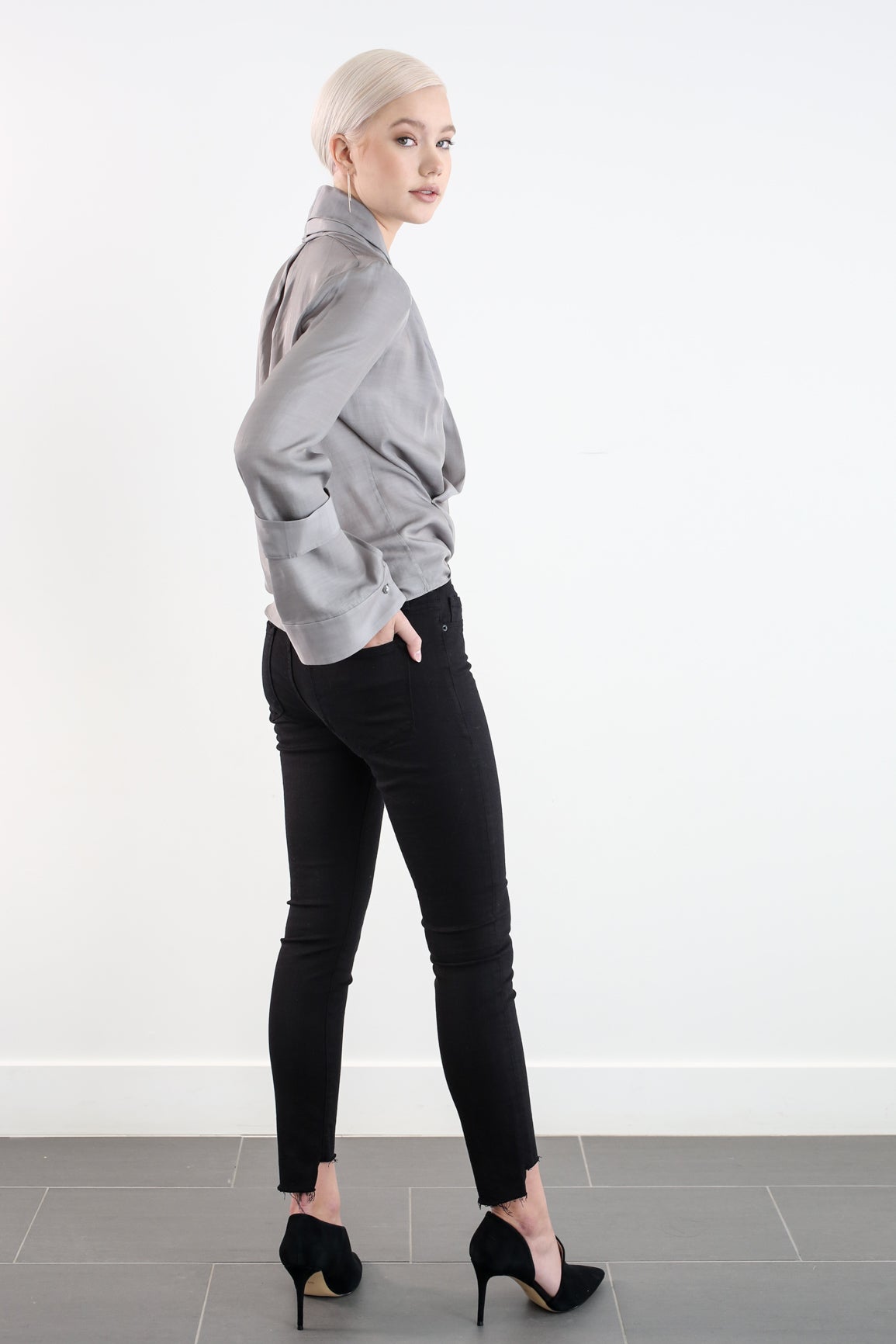 ALYSTER BLOUSE - GRAPHITE